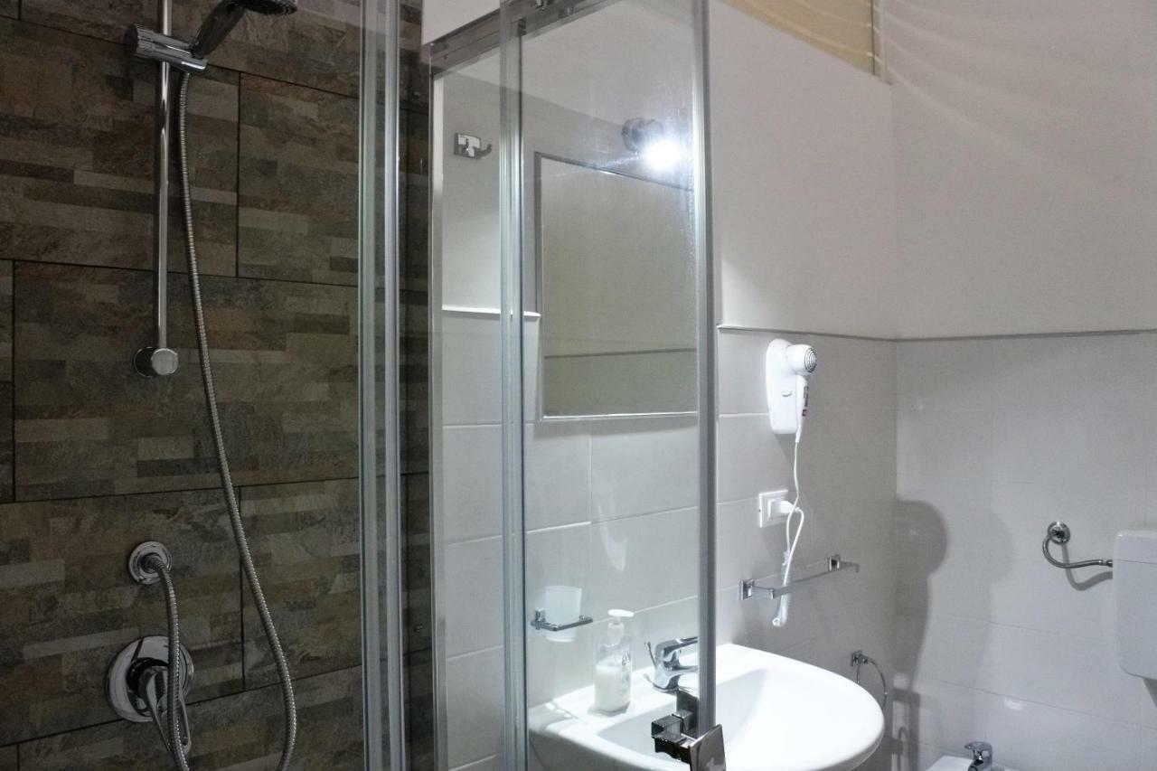 B&B Noto Politeama Palermo Luaran gambar